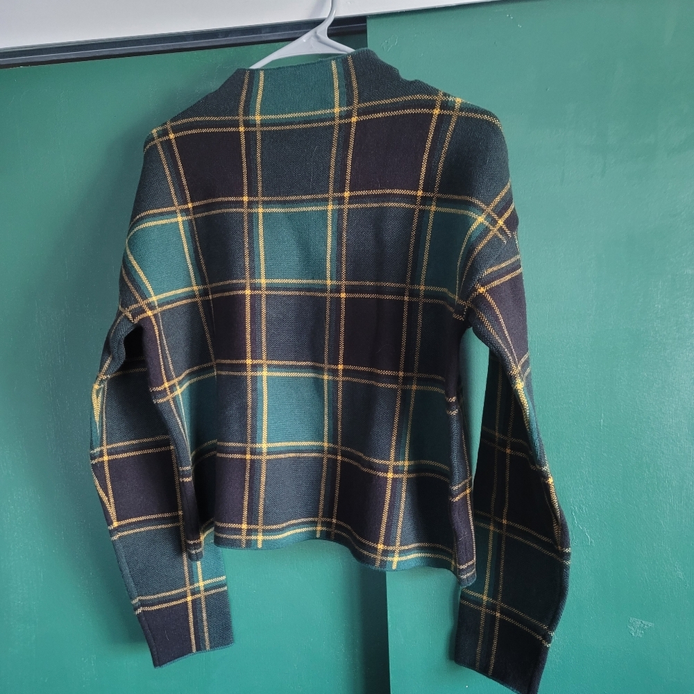 Tahari Plaid Tarton  Sweater Size Med
